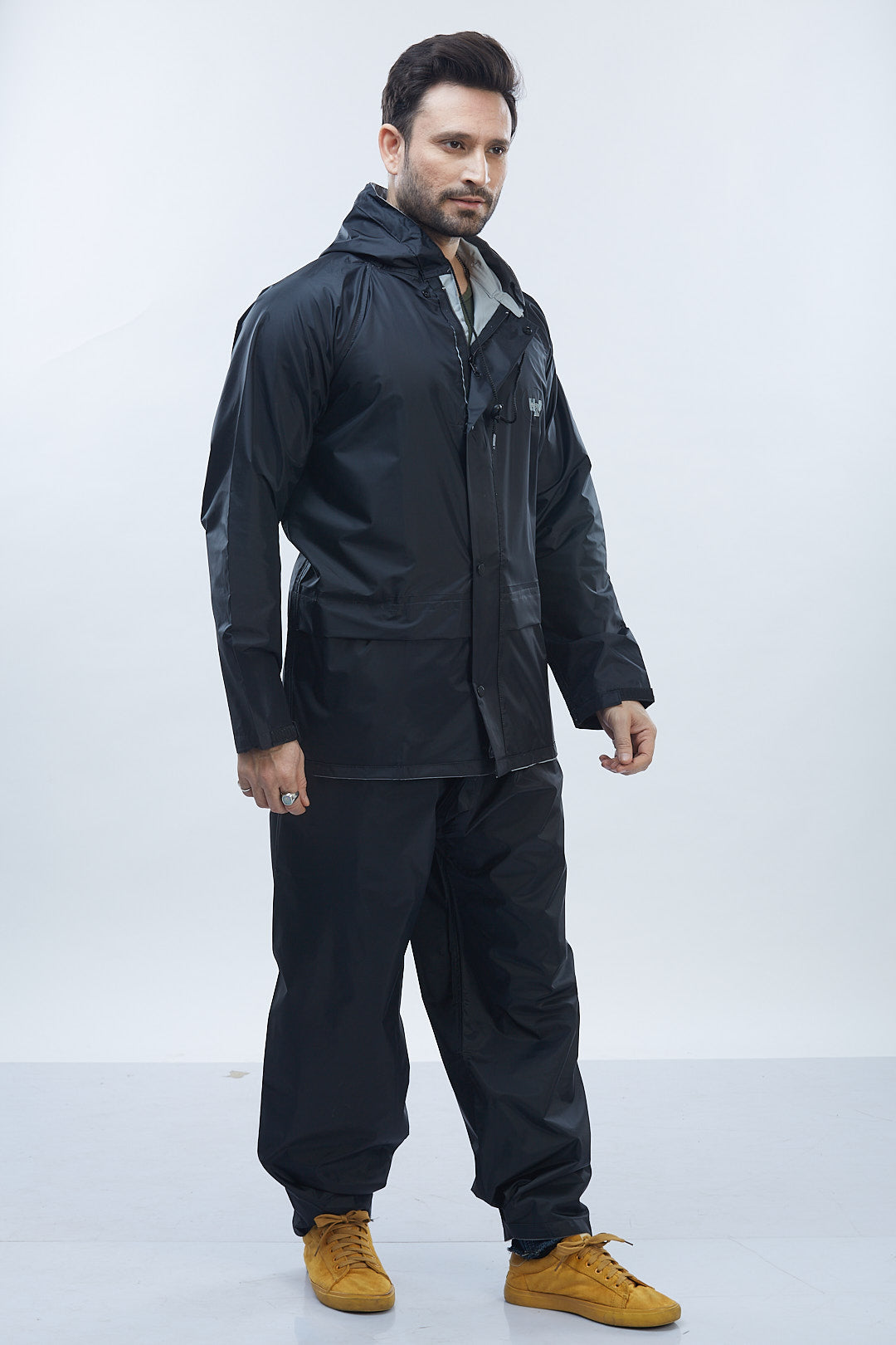 MarcoPolo Suit Black