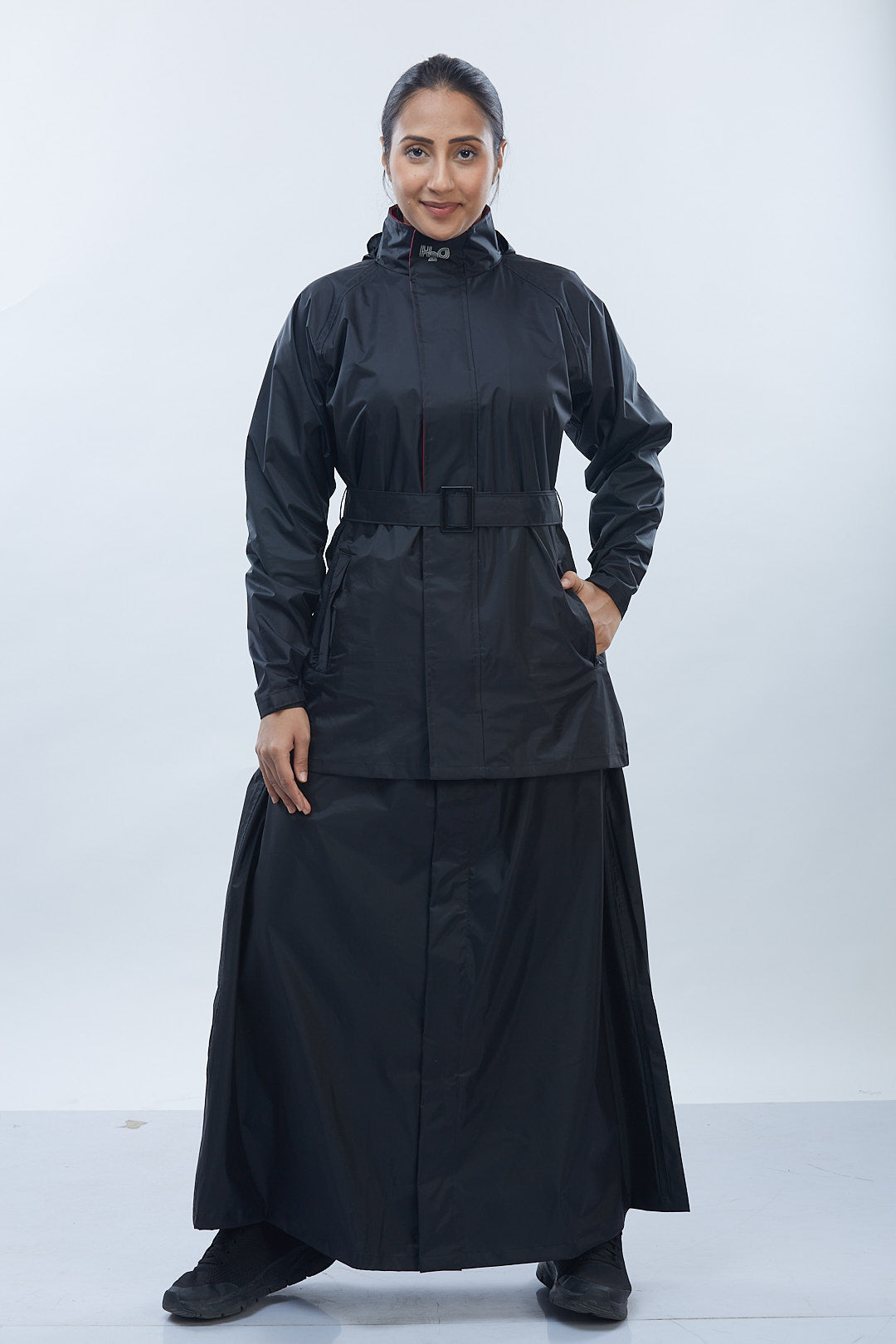 Diva Skirt Suit Black