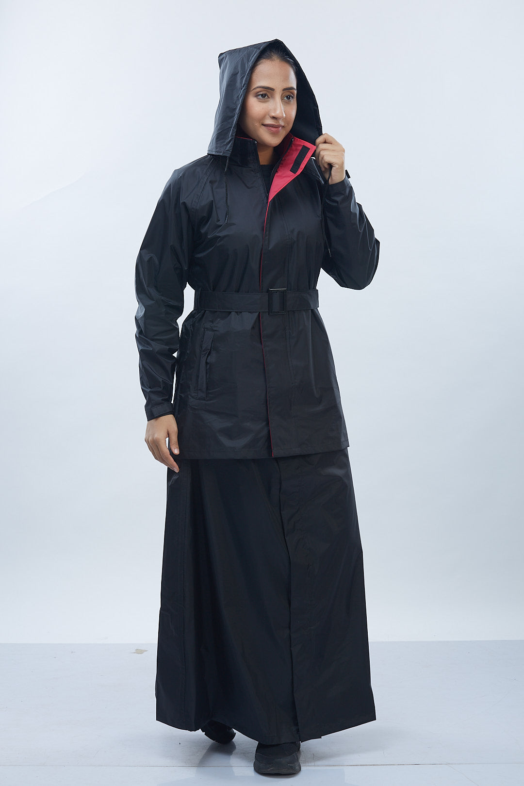 Diva Skirt Suit Black