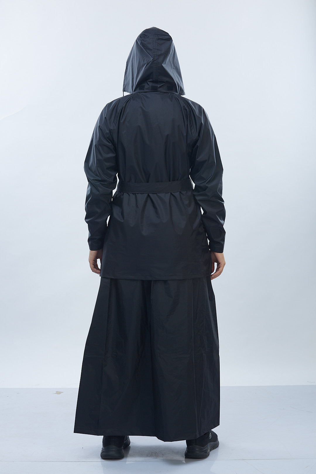 Diva Skirt Suit Black