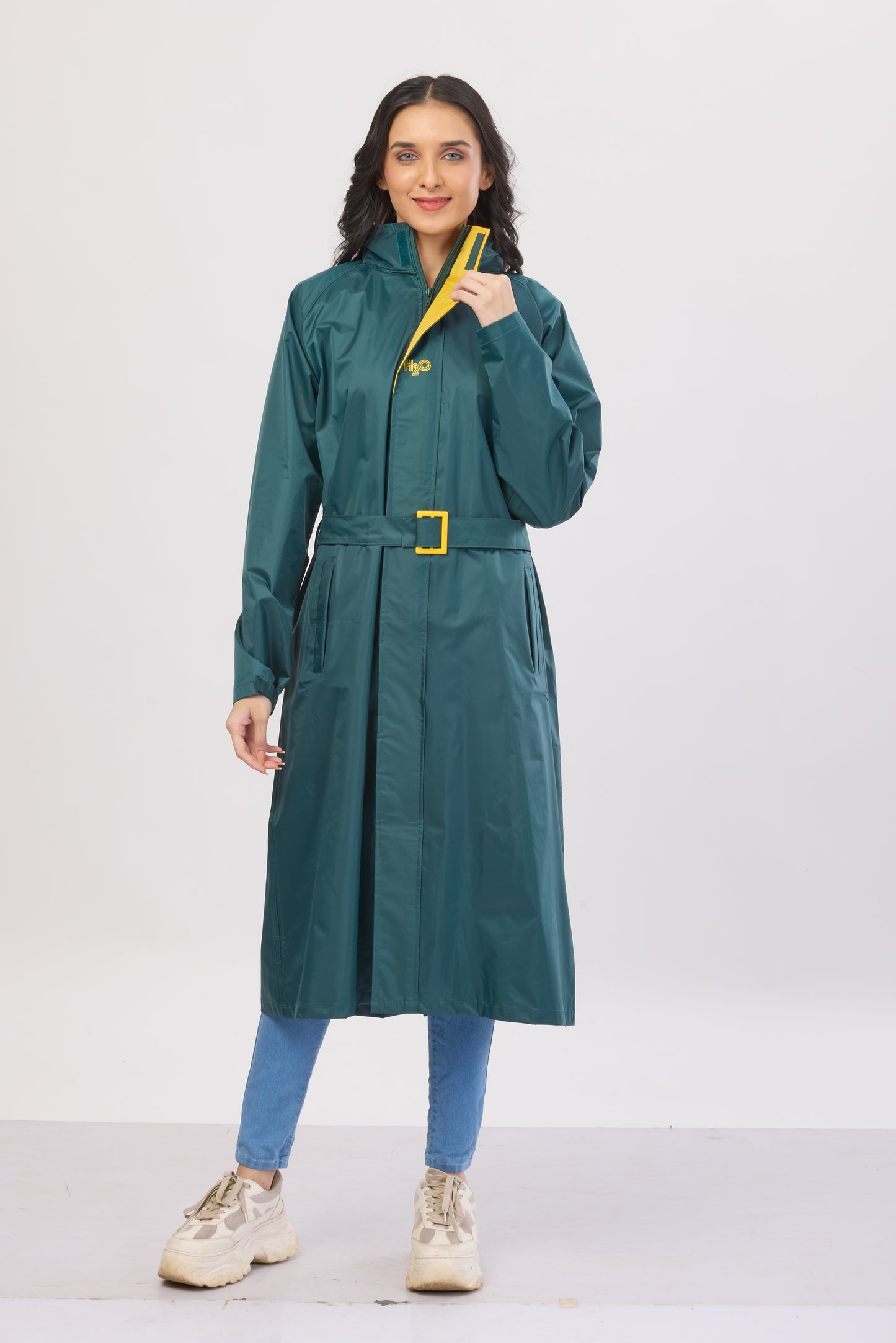 Reliable Rainwear flexible raincoat
