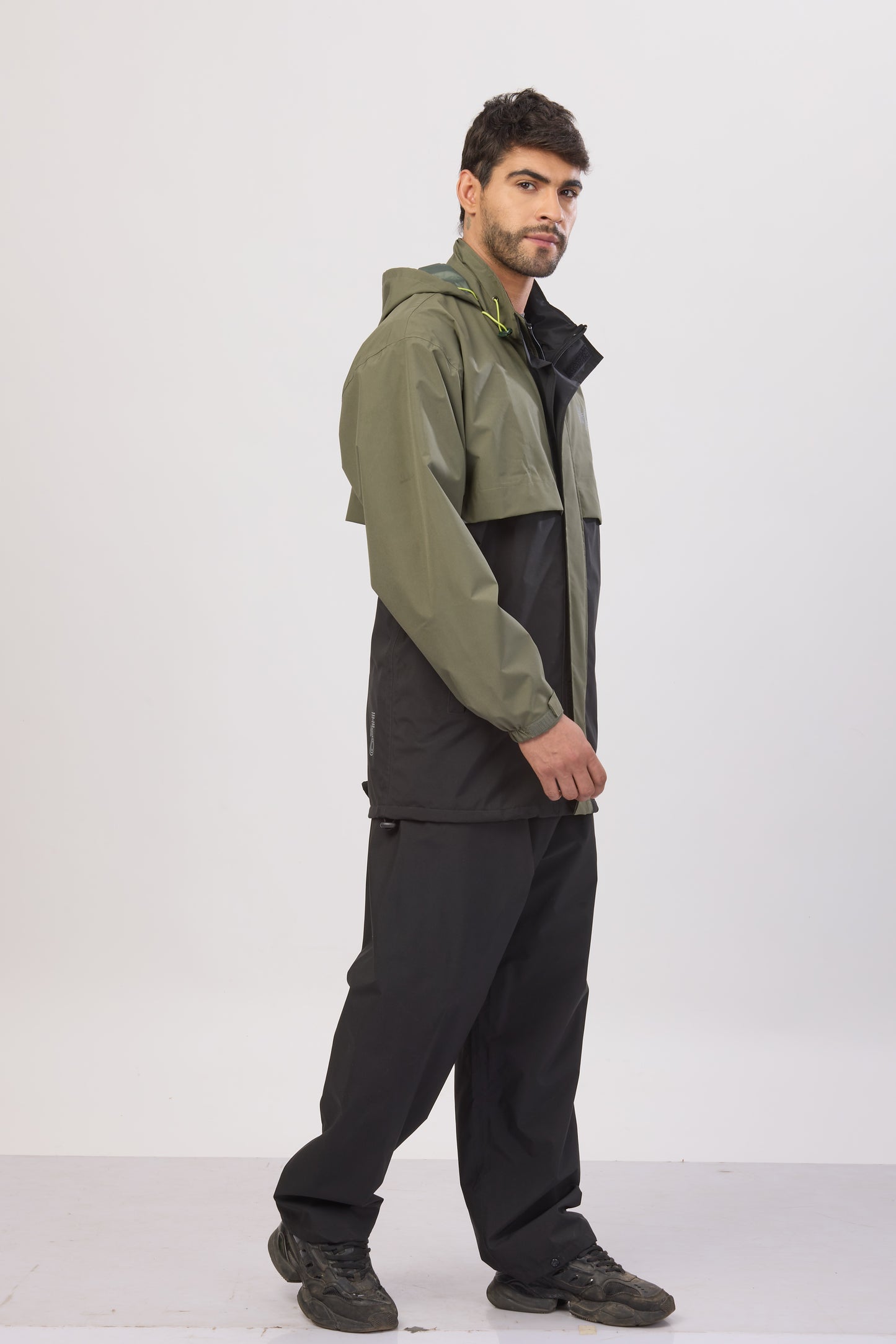 H2O Signature Suit Black-Olive