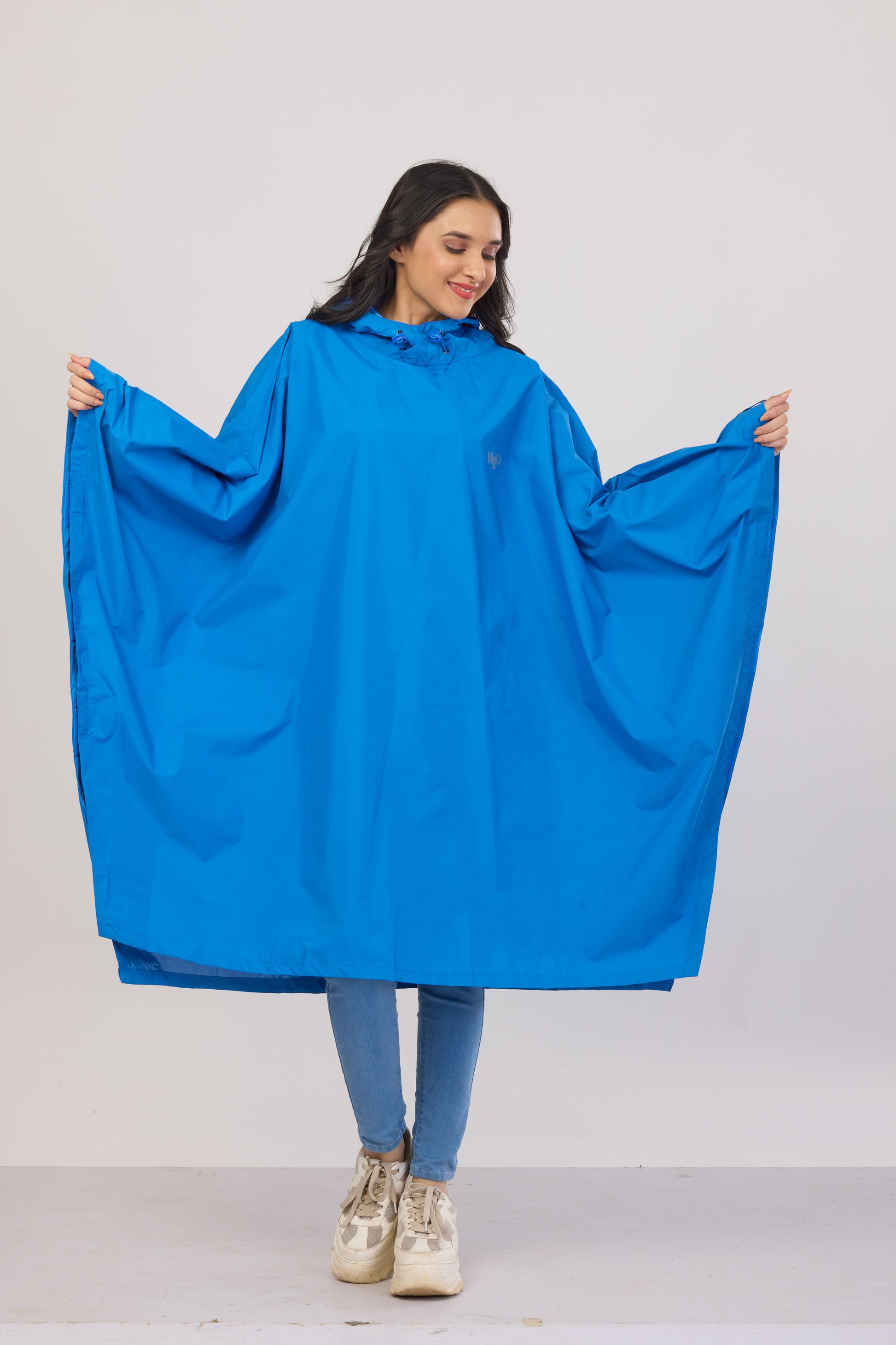 Reliable Rainwear functional hooded raincoat