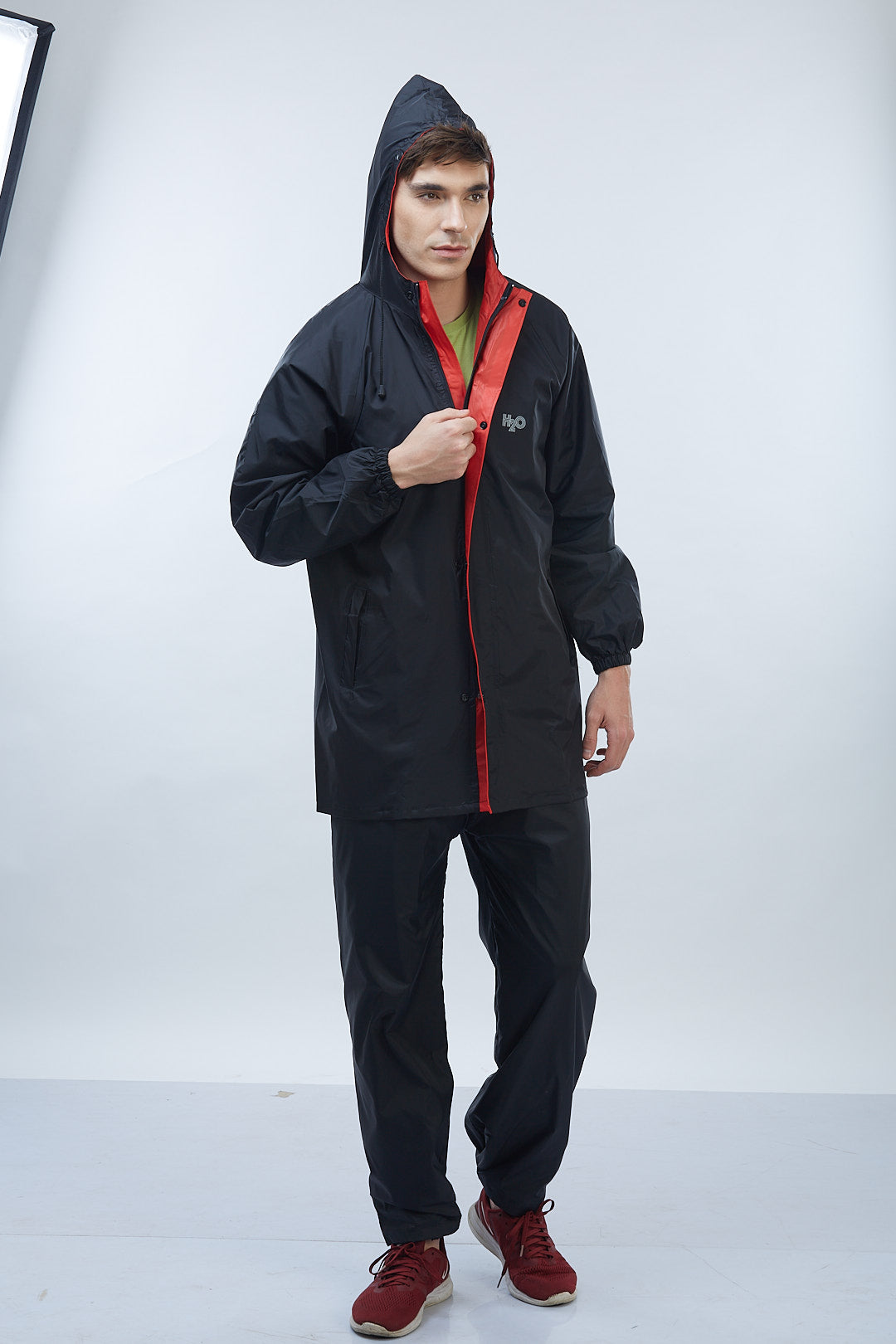 Reliable Rainwear lightweight shell raincoat
